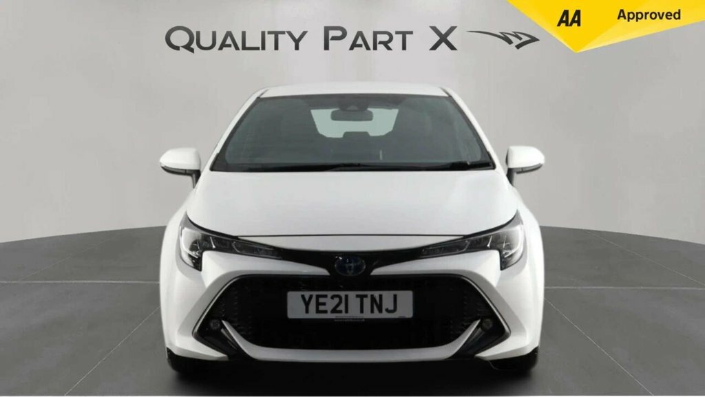 Toyota Corolla Hatchback YE21TNJ White #4