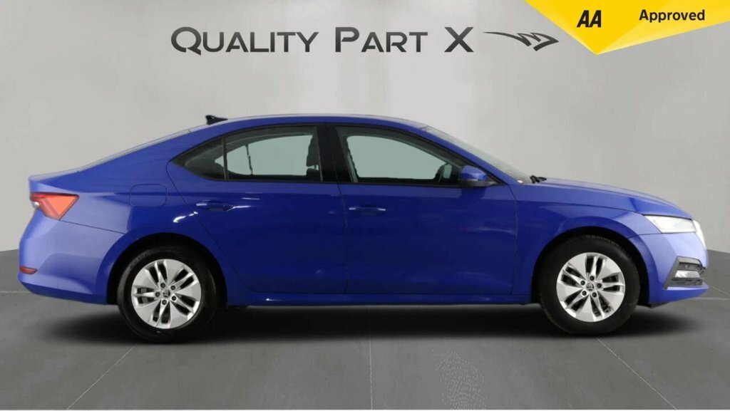 Skoda Octavia Hatchback Blue #5