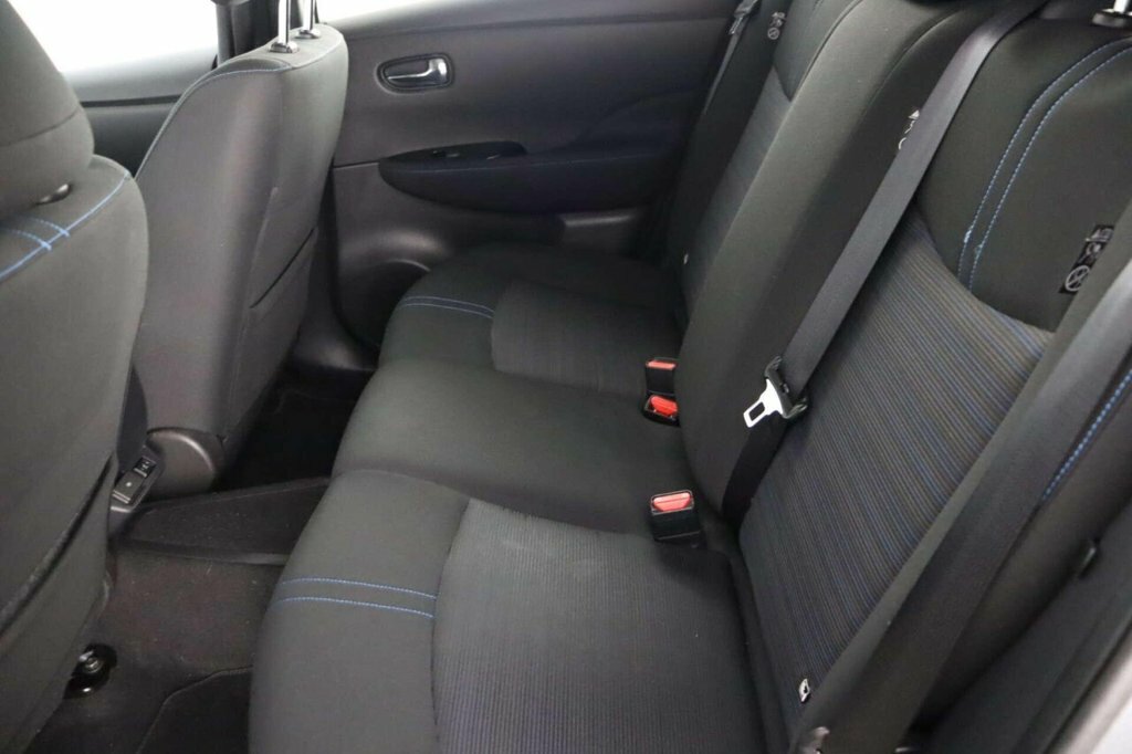 Nissan Leaf 39Kwh Acenta Hatchback 150 Ps Red #14