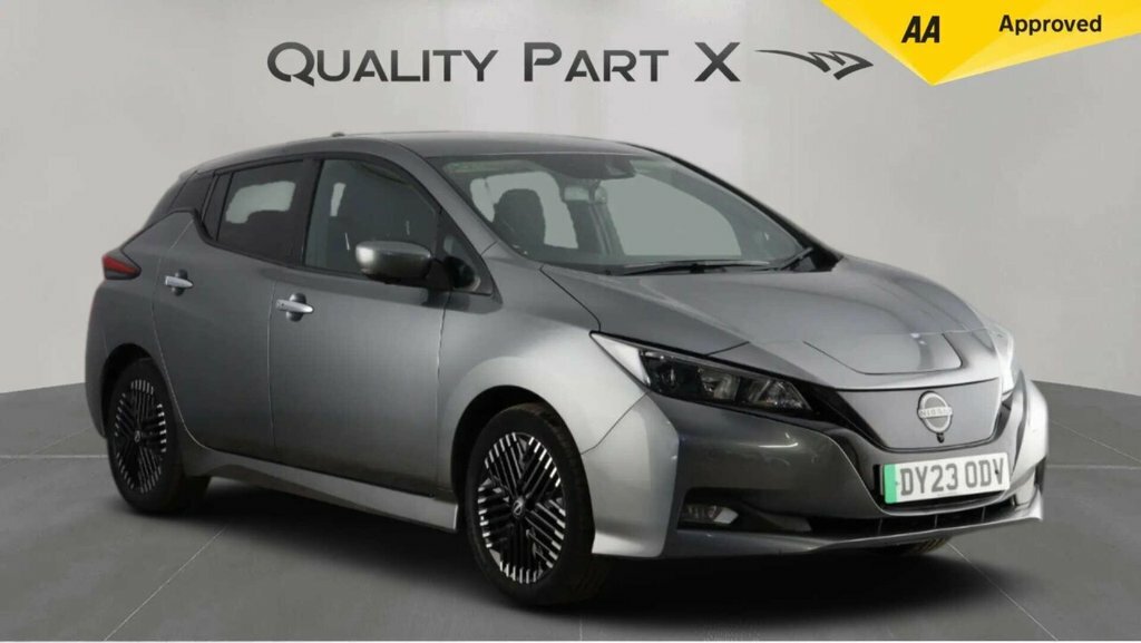 Nissan Leaf Hatchback Grey