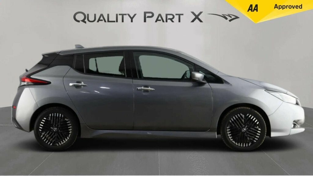 Nissan Leaf Hatchback Grey #5