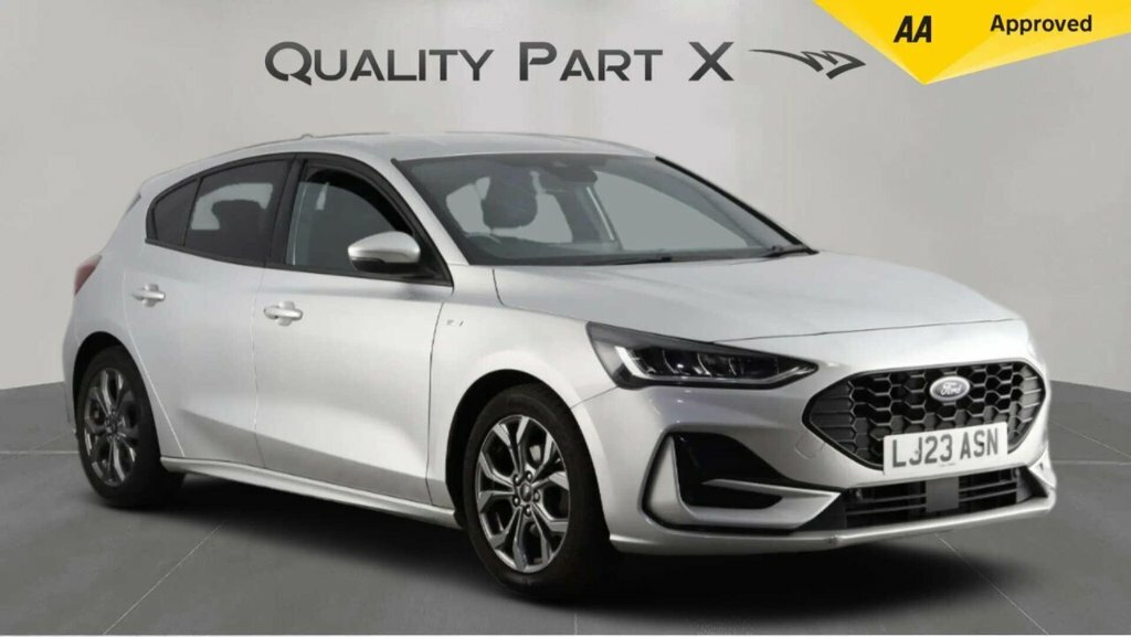Ford Focus Hatchback LJ23ASN Silver
