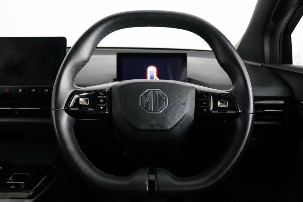 MG 1100 51Kwh Se Hatchback Blue #11