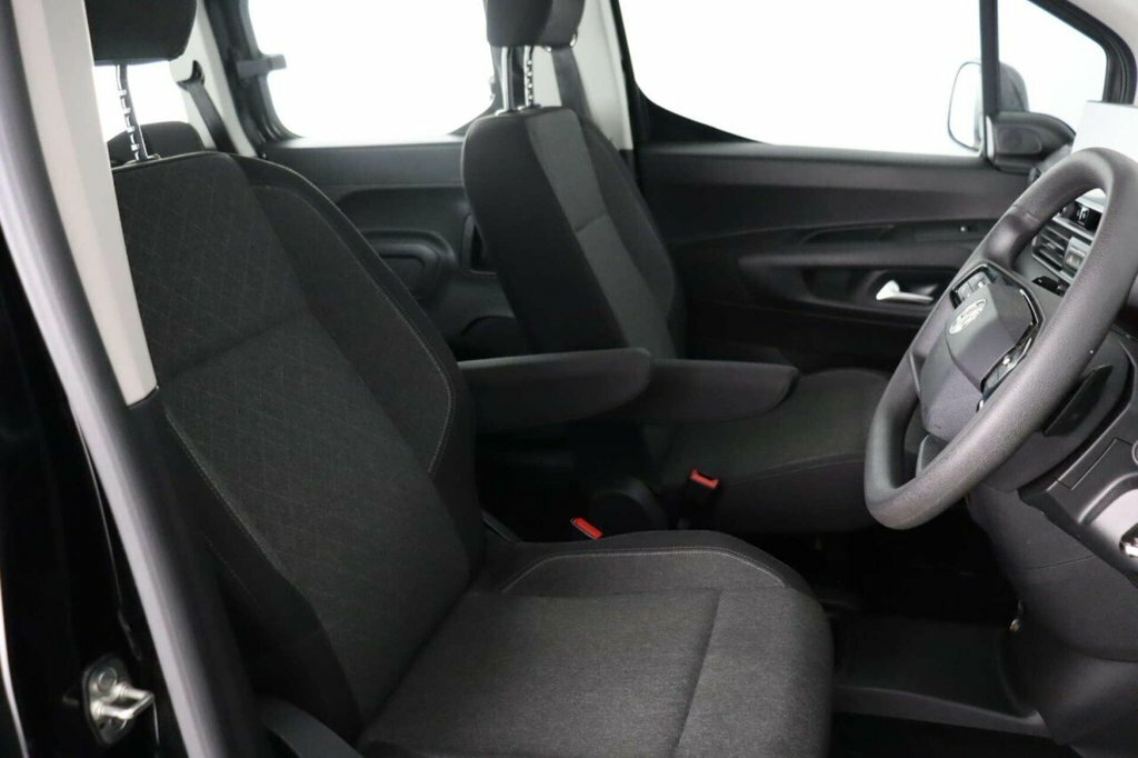 Vauxhall Combo-e Life Pro White #15