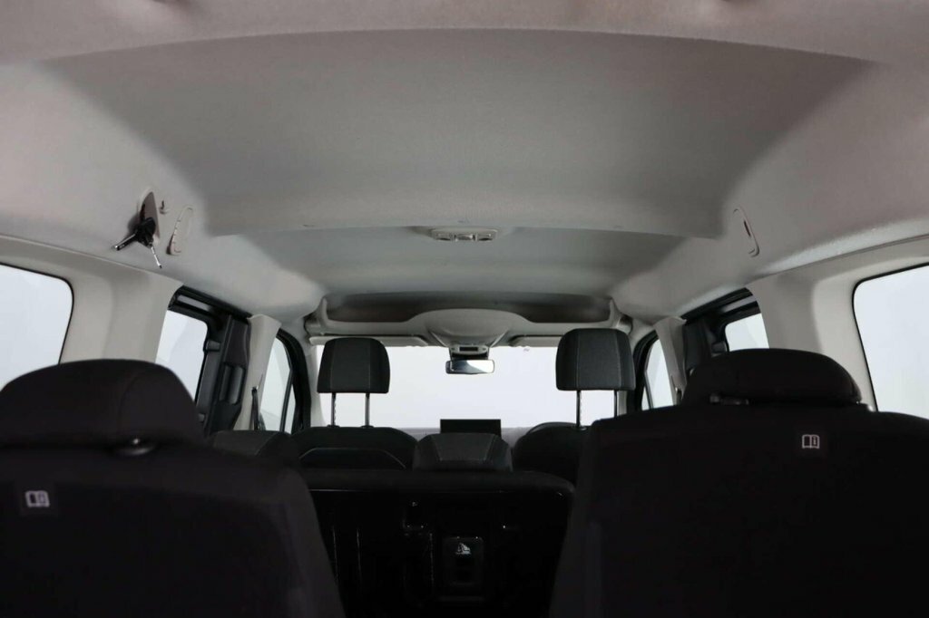 Vauxhall Combo-e Life Pro White #12