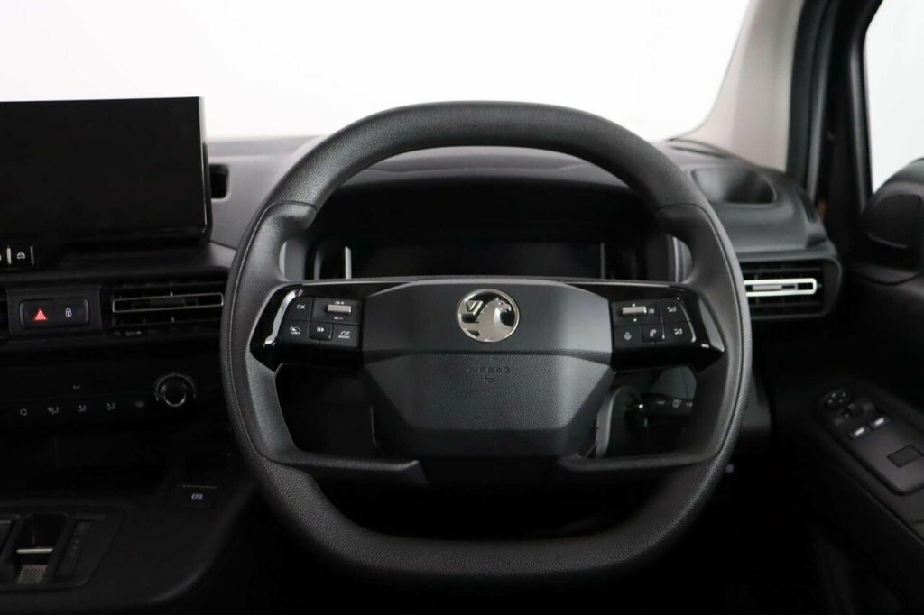Vauxhall Combo-e Life Pro White #11