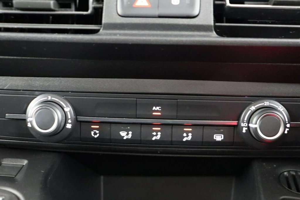 Vauxhall Combo-e Life Pro White #31