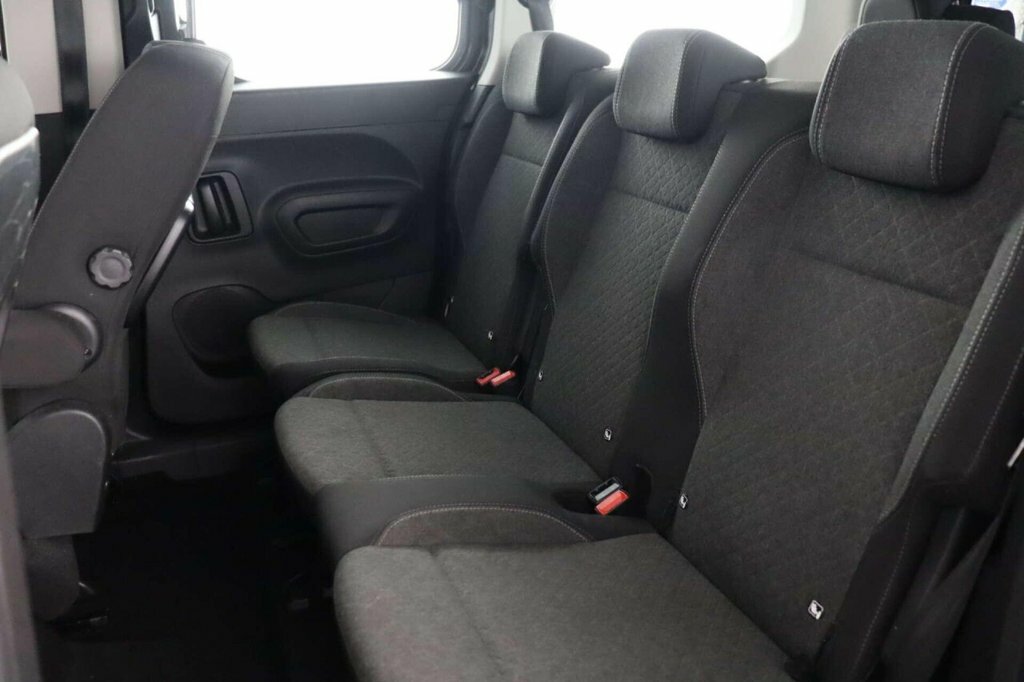 Vauxhall Combo-e Life Pro White #14