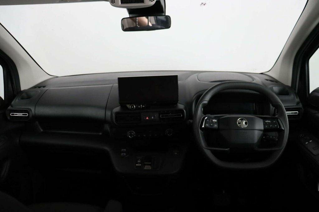 Vauxhall Combo-e Life Mpv Black #2