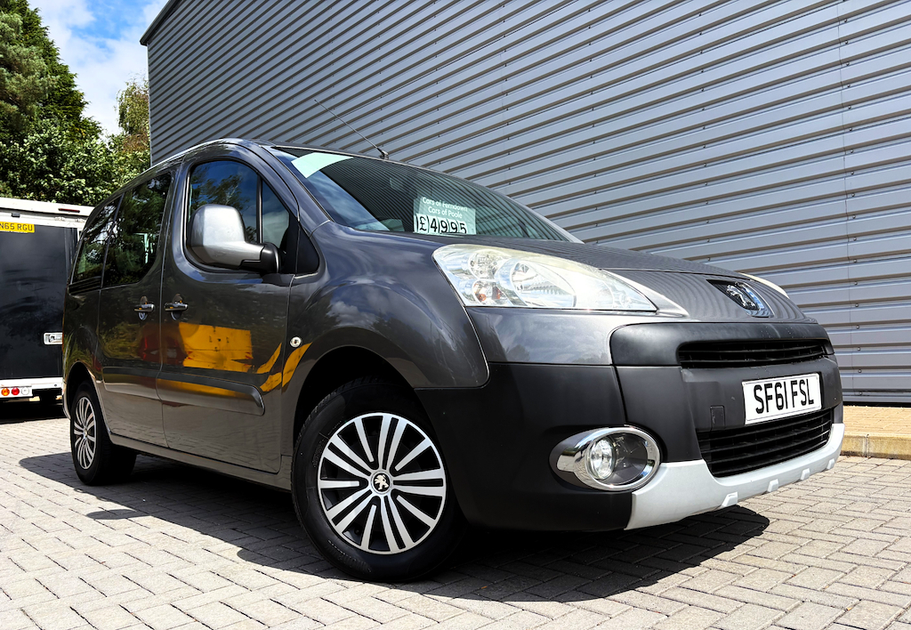 Peugeot Partner Mpv Grey #2