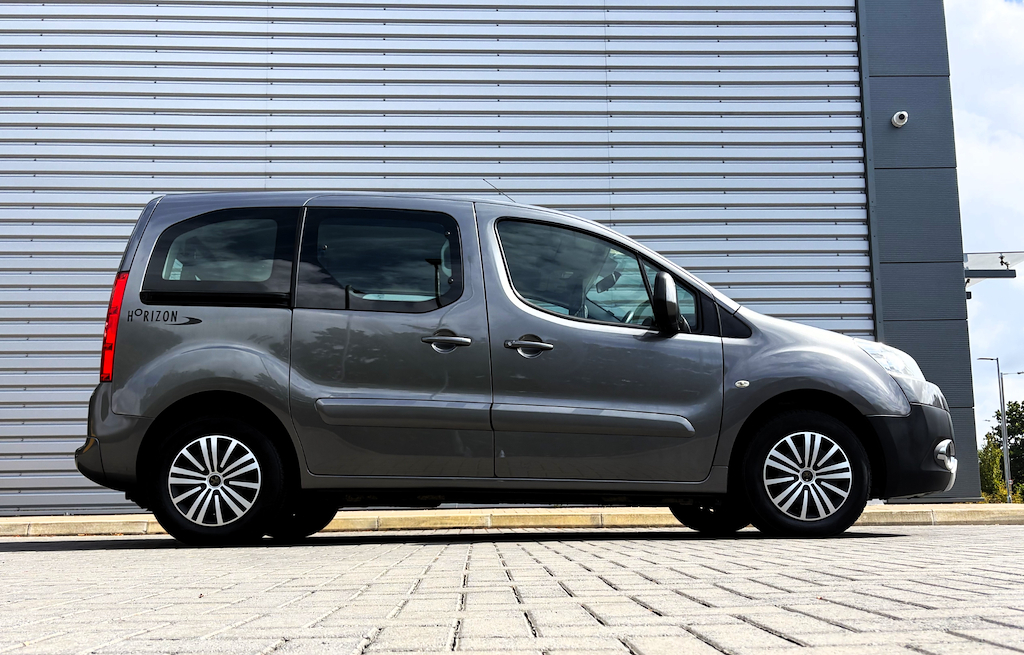 Peugeot Partner Mpv Grey #3