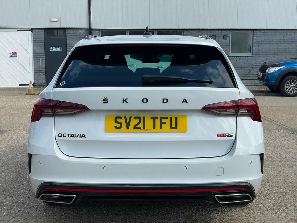 Skoda Octavia Estate 2.0 Tsi Vrs Dsg Euro 6 Ss 202121 SV21TFU White #5