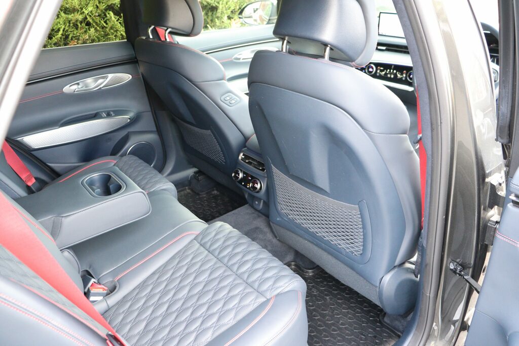 Genesis GV70 Premium Black #13