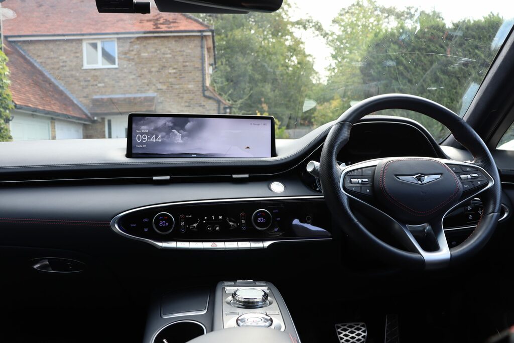 Genesis GV70 Premium Black #29