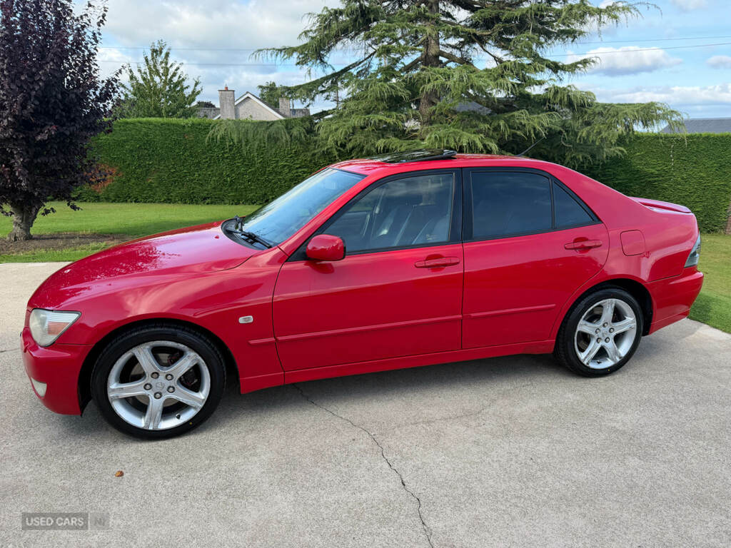 Lexus IS 2.0 200 Se Silver #23