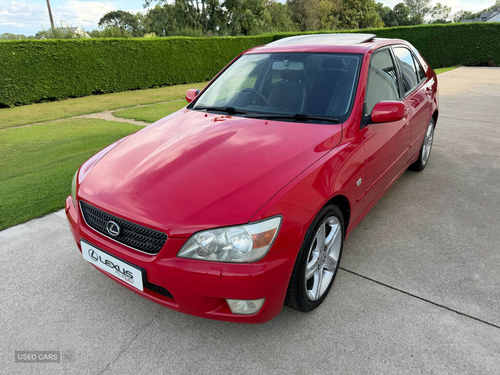 Lexus IS 2.0 200 Se Silver #19