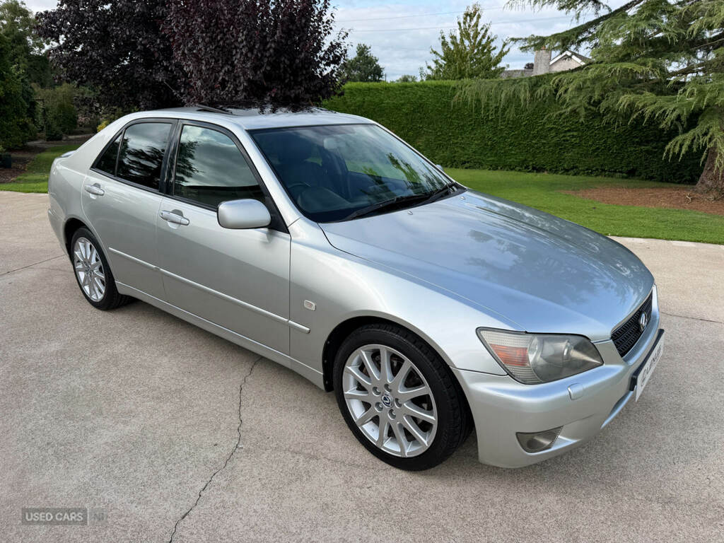 Lexus IS 200 2.0 Sport Silver