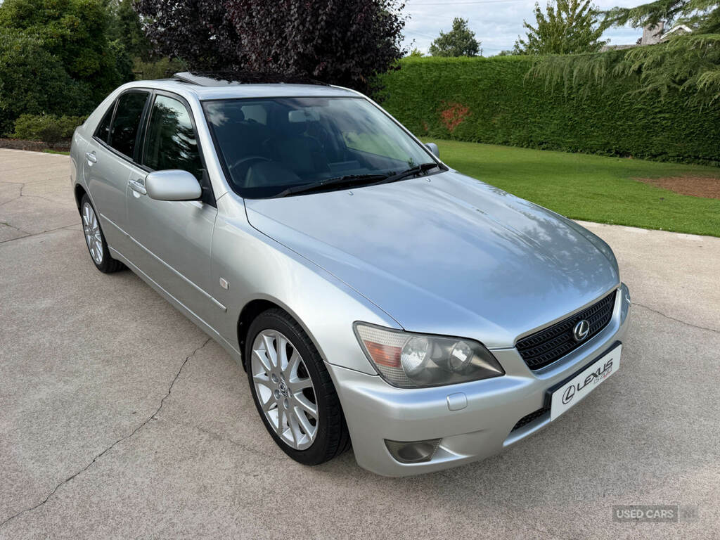 Lexus IS 2.5 Se Silver #11