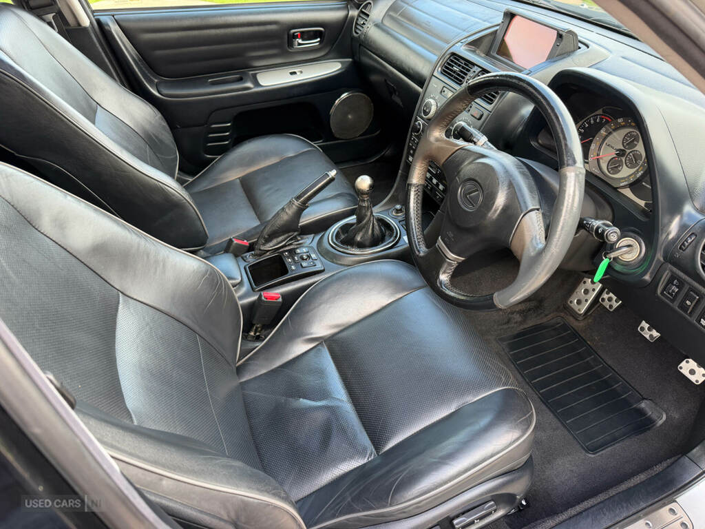 Lexus IS 2.5 Se Silver #12
