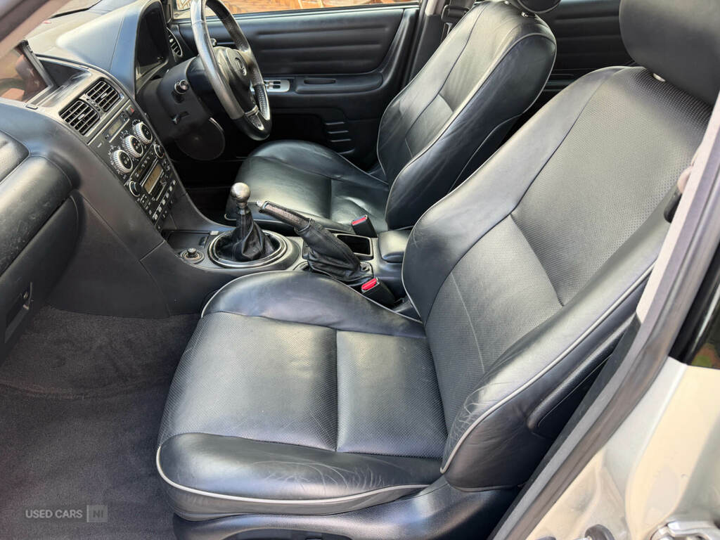 Lexus IS 2.5 Se Silver #23