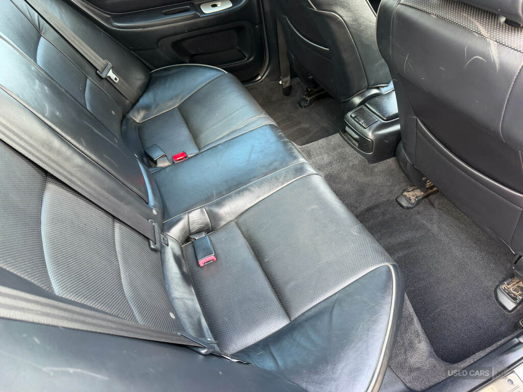 Lexus IS 2.5 Se Silver #15