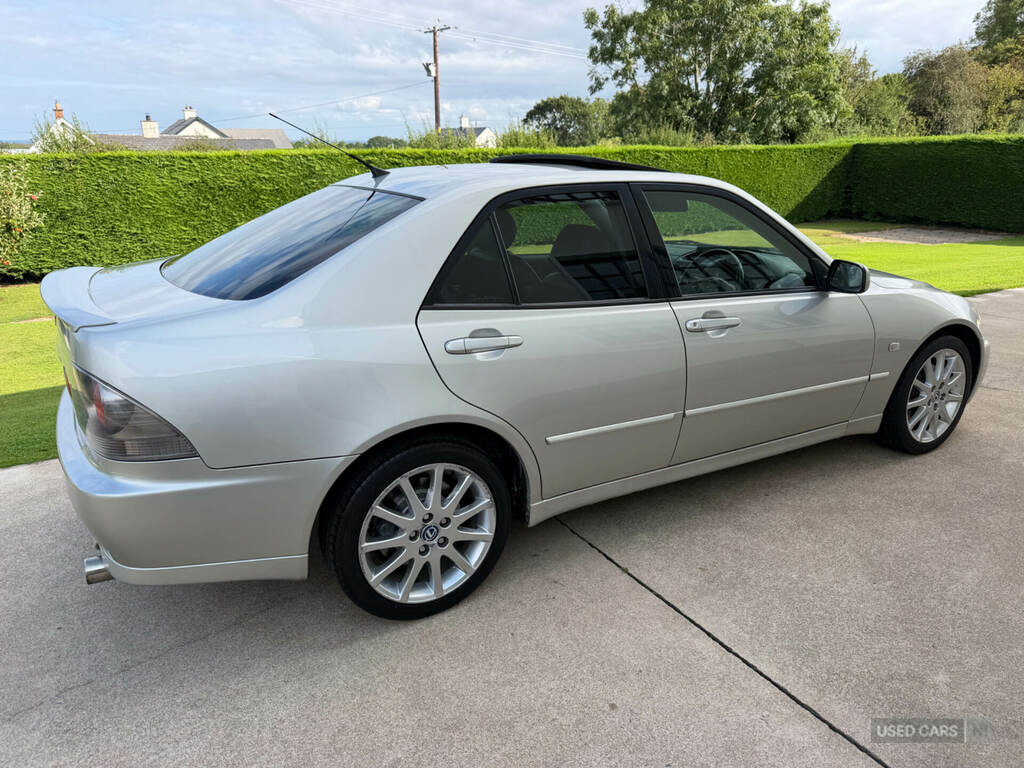 Lexus IS 200 2.0 Sport Silver #5
