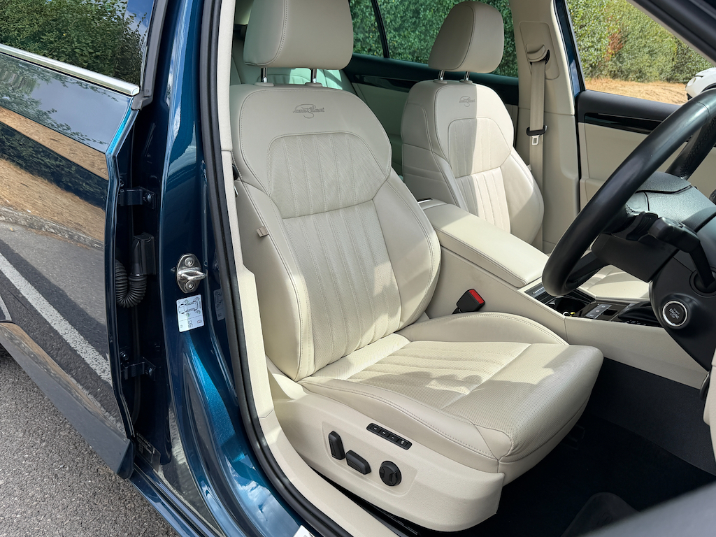 Skoda Superb Superb Se L Executive Tdi Black #21