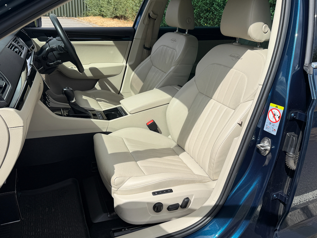 Skoda Superb Superb Se L Executive Tdi Black #23