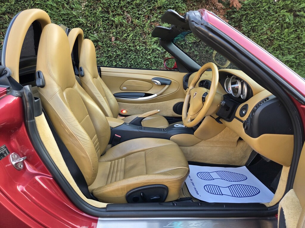 Porsche Boxster Spyder Silver #9