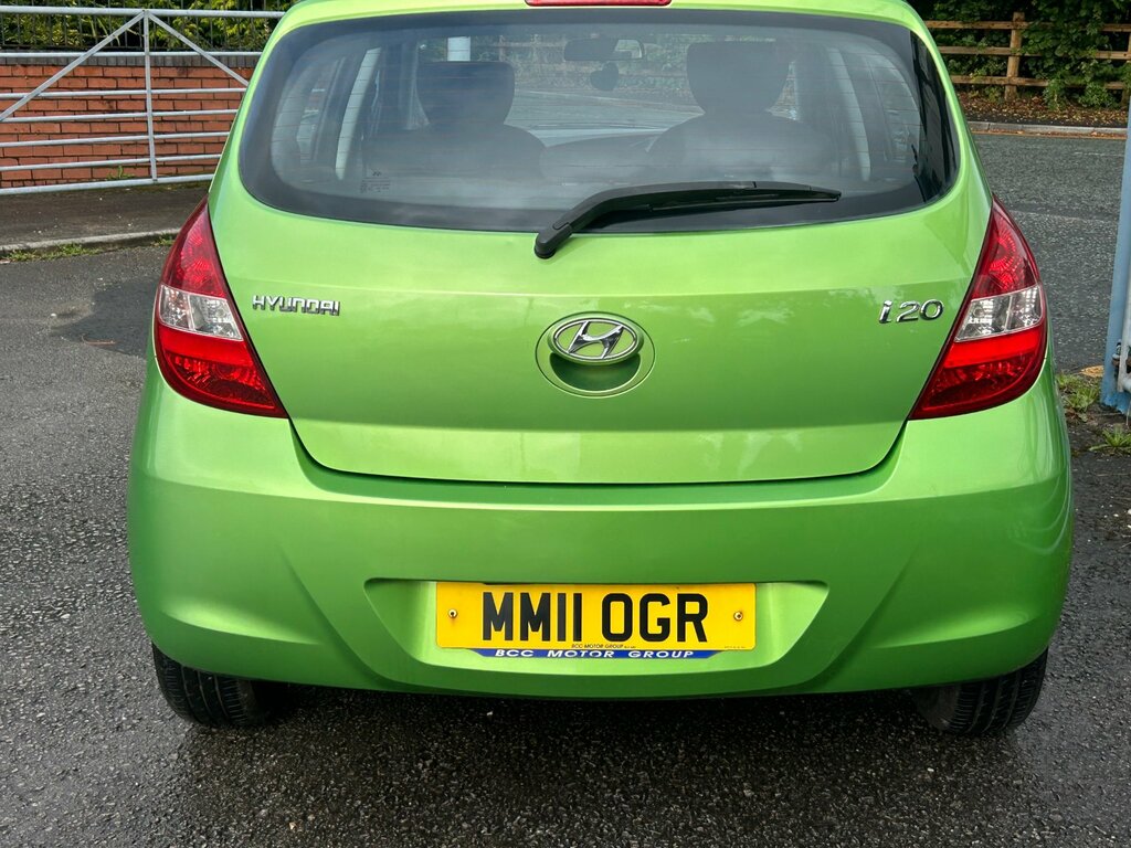 Hyundai I20 Comfort Red #8