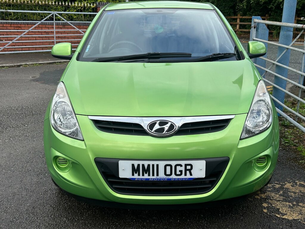 Hyundai I20 Comfort Red #6