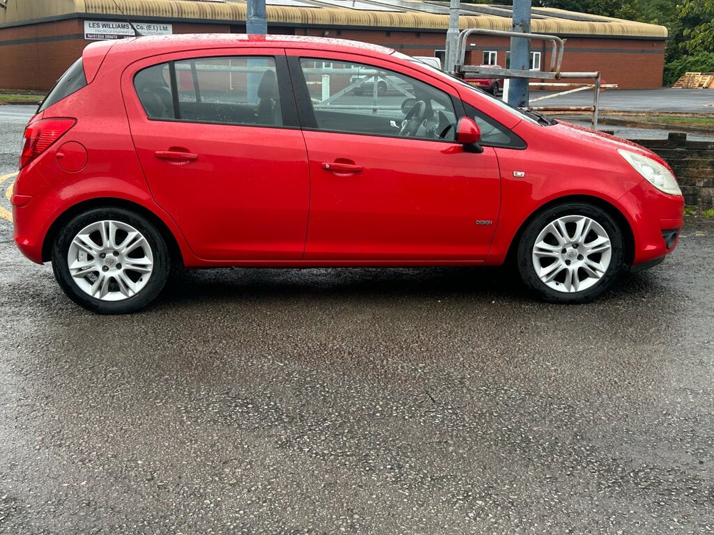 Vauxhall Corsa 1.4I 16V Design Hatchback A Red #4