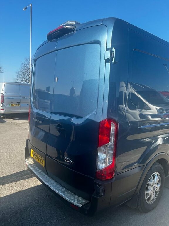 Ford Transit Custom 2019 2.0 350 Ecoblue Limited Panel Van MW69PZC Blue #4