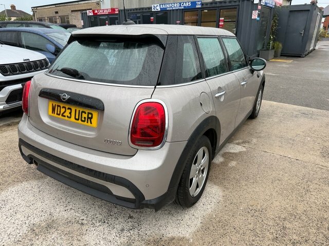 Mini Hatch 2023 1.5 Cooper Classic Hatchback Manua Grey #4