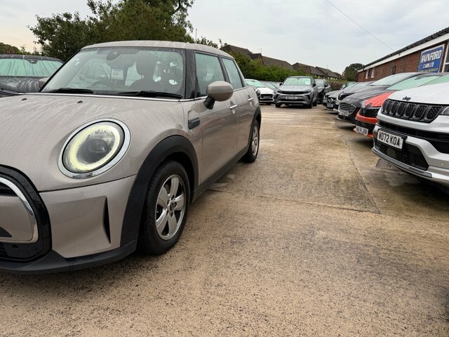 Mini Hatch 2023 1.5 Cooper Classic Hatchback Manua Grey