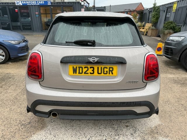 Mini Hatch 2023 1.5 Cooper Classic Hatchback Manua Grey #3