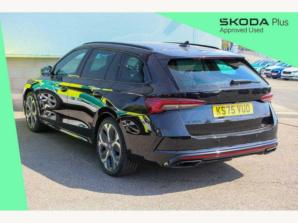 Skoda Octavia 2025 2.0 Tsi Vrs Dsg Black #3