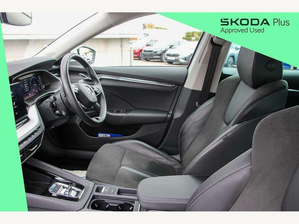 Skoda Octavia 2023 2.0 Tdi 150 Se L Dsg White #2