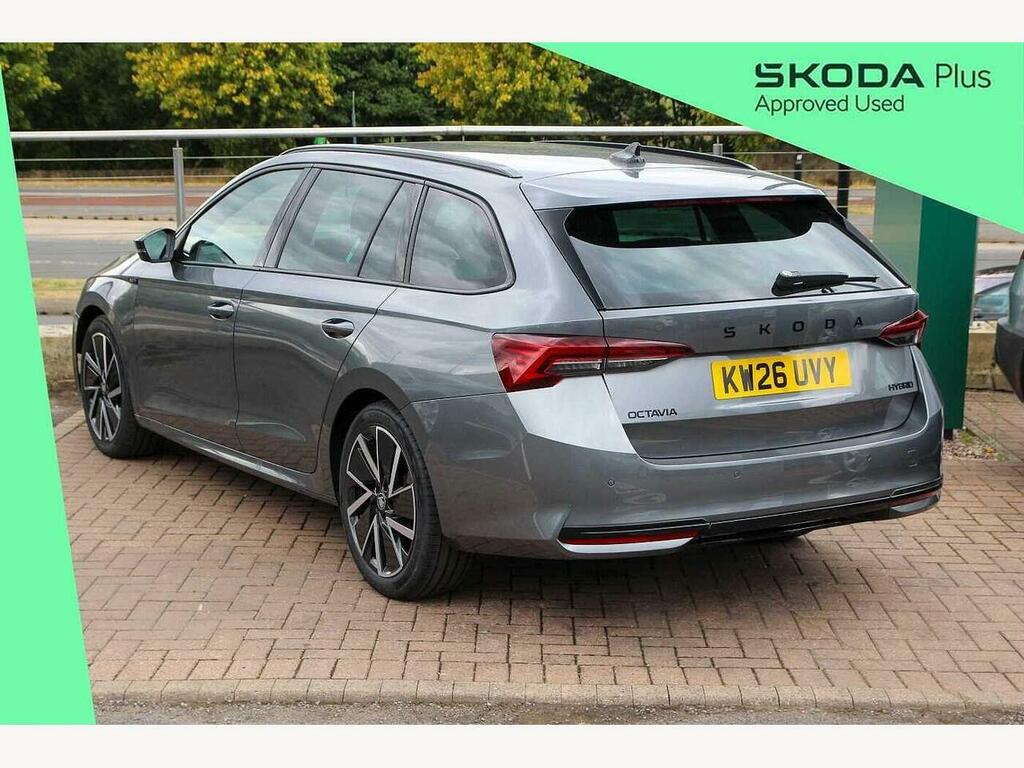 Skoda Octavia 2026 1.5 Tsi 150 E-tec Sportline Dsg Grey #3