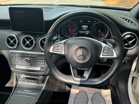Mercedes-Benz A Class 2.1 A 200 WP18WLG White #4