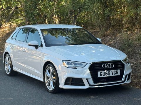 Audi A3 1.6 A3 Sportback GU69VGN White #3