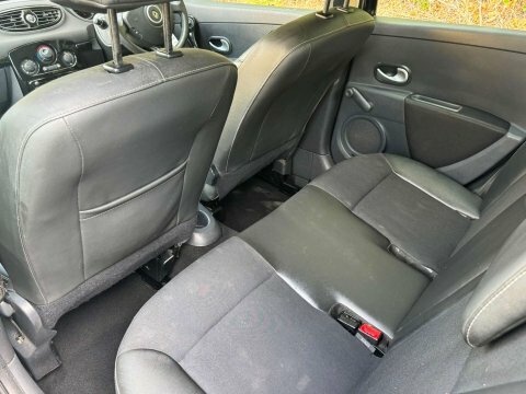 Renault Clio 1.2 Dynamique Tomtom Euro 5 Red #17