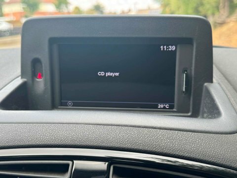Renault Clio 1.2 Dynamique Tomtom Euro 5 Red #33