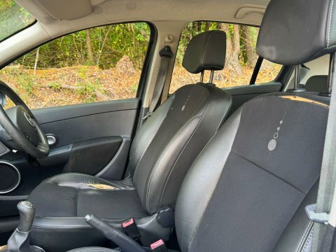 Renault Clio 1.2 Dynamique Tomtom Euro 5 Red #10