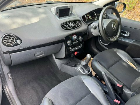 Renault Clio 1.2 Dynamique Tomtom Euro 5 Red #2