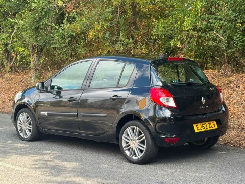 Renault Clio 1.2 Dynamique Tomtom Euro 5 Red #16