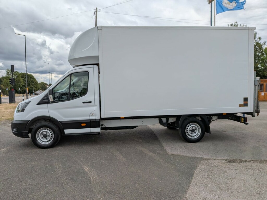 Ford Transit Custom Chassis Cab Luton 2.0 350 Ecoblue Leader 2020 YT70VHH White #5