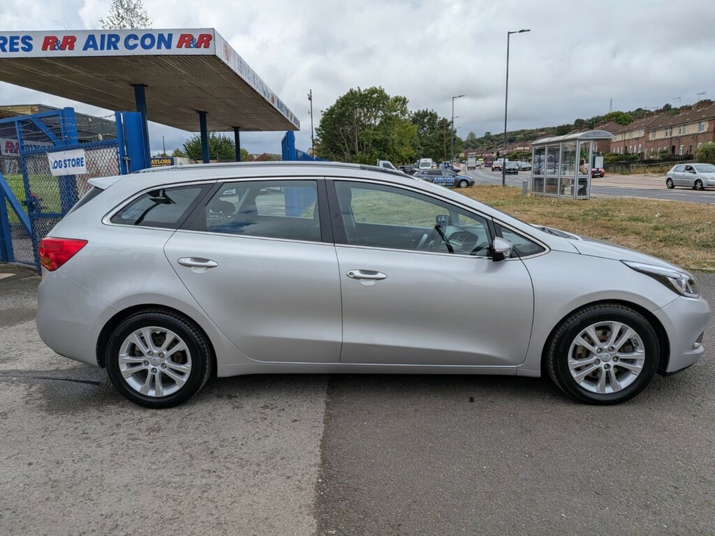 Kia Ceed Estate 1.6 Crdi Ecodynamics 2 2014 AY64RKE Silver #5