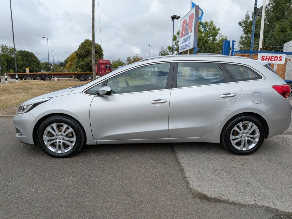 Kia Ceed Estate 1.6 Crdi Ecodynamics 2 2014 AY64RKE Silver #6