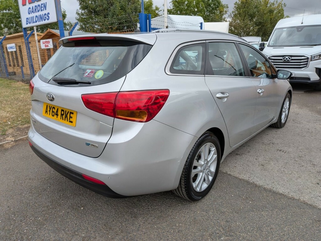 Kia Ceed Estate 1.6 Crdi Ecodynamics 2 2014 AY64RKE Silver #4
